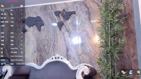 Snapshot of liam_kleiin chatting on 02.20.25 LIAM KLEIN online show from 02.20.25