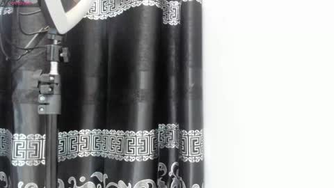 Snapshot of liam_kleiin chatting on 02.26.25 LIAM KLEIN online show from 02.26.25