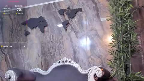 Snapshot of liam_kleiin chatting on 03.04.25 LIAM KLEIN online show from 03.04.25