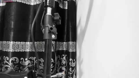 Snapshot of liam_kleiin chatting on 03.10.25 LIAM KLEIN online show from 03.10.25