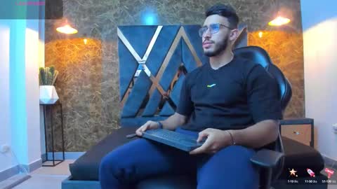 Snapshot of liam_kleiin chatting on 09.12.25 LIAM KLEIN online show from 09.12.25