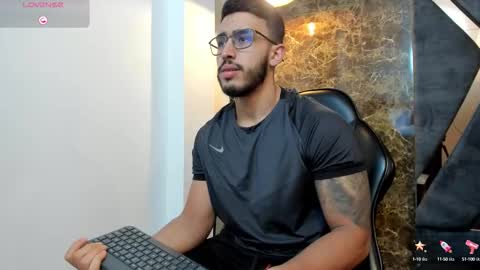 Snapshot of liam_kleiin chatting on 09.13.25 LIAM KLEIN online show from 09.13.25