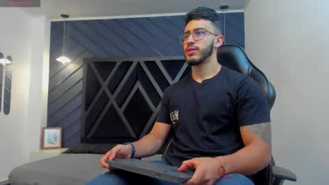 LIAM KLEIN online show from 11.13.25