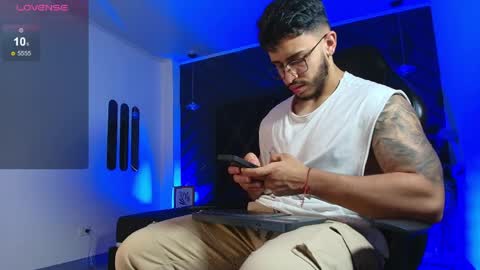 LIAM KLEIN online show from 04.05.26