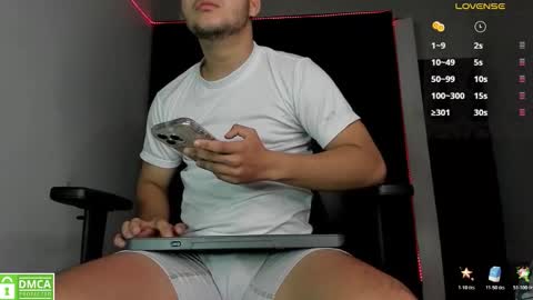 Snapshot of liam_mateo_ chatting on 12.23.25 Liam online show from 12.23.25