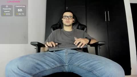 Snapshot of liam_mateo_ chatting on 01.14.26 Liam online show from 01.14.26