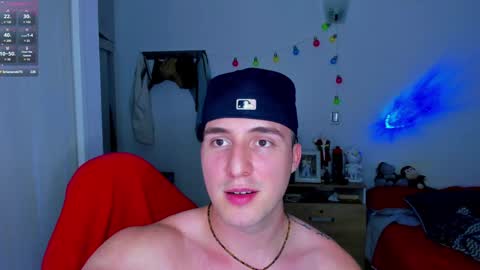 Snapshot of liam_oficial chatting on 12.21.24 liam online show from 12.21.24