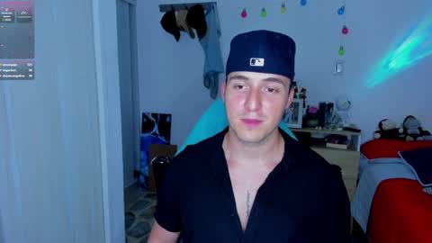 Snapshot of liam_oficial chatting on 01.15.25 liam online show from 01.15.25