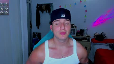 Snapshot of liam_oficial chatting on 01.18.25 liam online show from 01.18.25