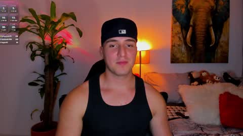 Snapshot of liam_oficial chatting on 02.25.25 liam online show from 02.25.25