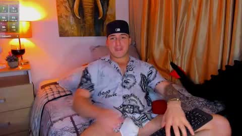 Snapshot of liam_oficial chatting on 02.27.25 liam online show from 02.27.25