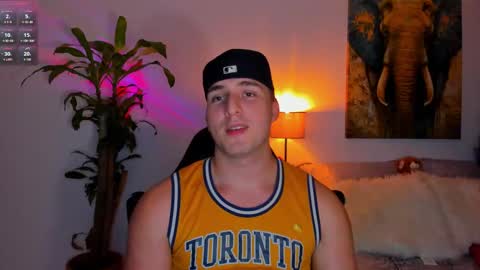 Snapshot of liam_oficial chatting on 02.28.25 liam online show from 02.28.25