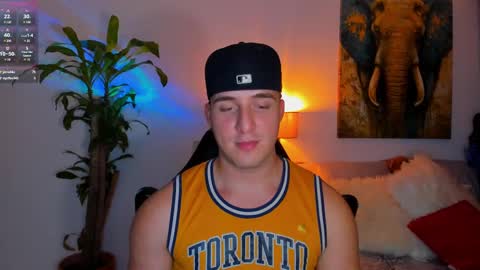 Snapshot of liam_oficial chatting on 02.28.25 liam online show from 02.28.25