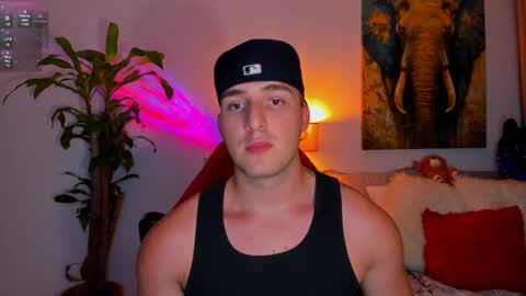 Snapshot of liam_oficial chatting on 03.01.25 liam online show from 03.01.25