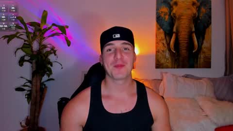 Snapshot of liam_oficial chatting on 03.07.25 liam online show from 03.07.25