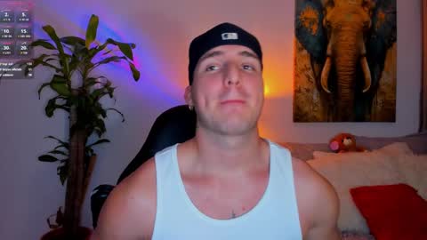 Snapshot of liam_oficial chatting on 03.08.25 liam online show from 03.08.25