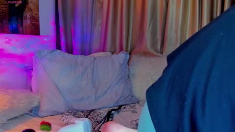 Snapshot of liam_oficial chatting on 09.16.25 liam online show from 09.16.25