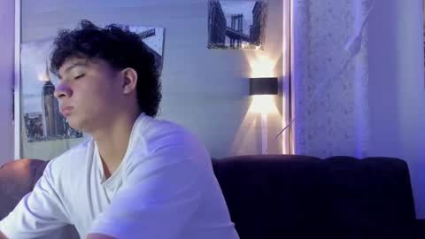 Snapshot of liam_percy7 chatting on 11.01.25 liam online show from 11.01.25