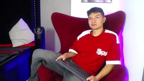 Snapshot of liam_sean chatting on 02.24.26 Liam online show from 02.24.26