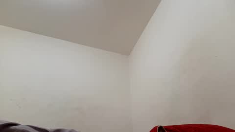 liam_smith00 online show from 12.31.24