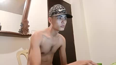 liam_smith00 online show from 01.30.25