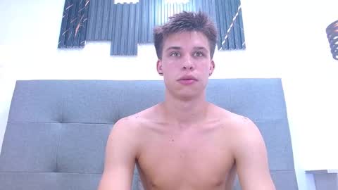 liam_york online show from 03.07.26