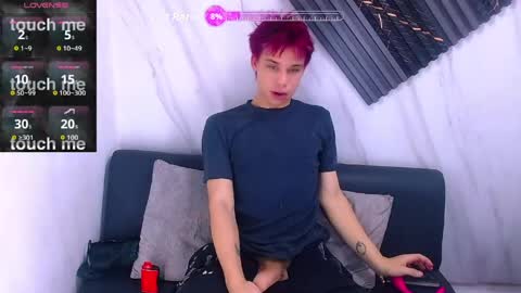 liam_york online show from 04.23.26