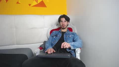 LiamLuxe online show from 02.24.25