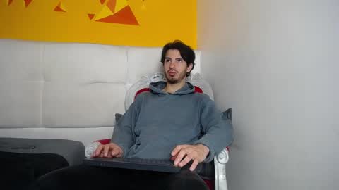 LiamLuxe online show from 02.25.25