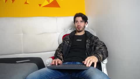 LiamLuxe online show from 02.28.25