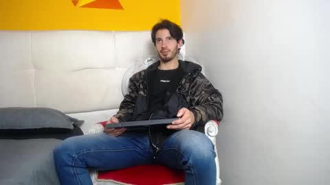 LiamLuxe online show from 02.28.25