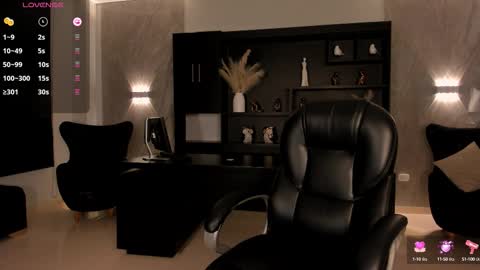 Snapshot of liammcarter chatting on 09.09.25 Liam online show from 09.09.25