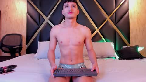 Snapshot of liammuller chatting on 10.13.25 liammuller online show from 10.13.25