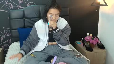 L I A M O N R O E online show from 12.19.25