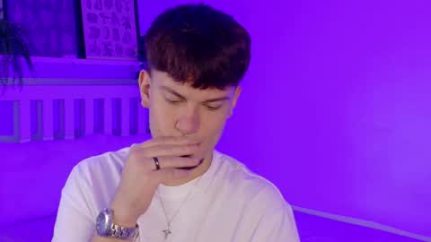 Liam Thunder online show from 10.10.25