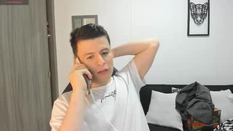 Snapshot of lian_eathan chatting on 10.16.25 lian_eathan online show from 10.16.25