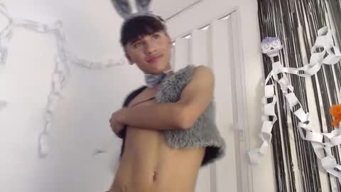 SAMUEL SAMY online show from 10.31.25