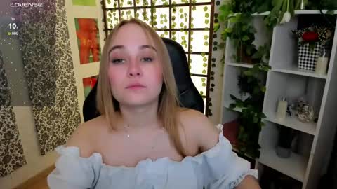 Liana online show from 03.09.25