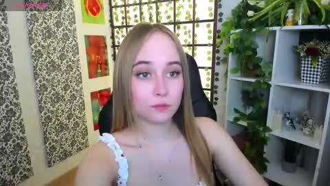 Liana online show from 03.11.25