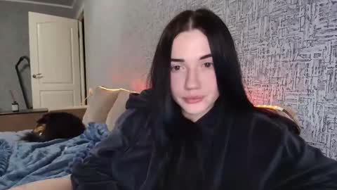 liana_diva online show from 11.15.25