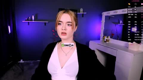 Little Liana  online show from 03.08.25