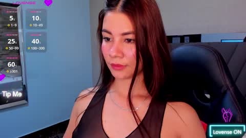 LIANE online show from 02.22.25