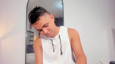 Snapshot of lianfox_ chatting on 05.23.26 lianfox_ online show from 05.23.26
