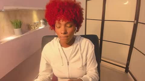 Snapshot of liannadixon chatting on 01.05.25 LiannaDixon online show from 01.05.25