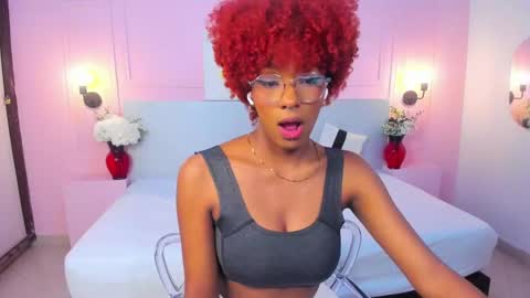 Snapshot of liannadixon chatting on 01.26.25 LiannaDixon online show from 01.26.25