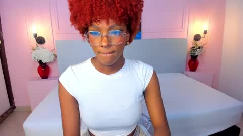 Snapshot of liannadixon chatting on 01.28.25 LiannaDixon online show from 01.28.25