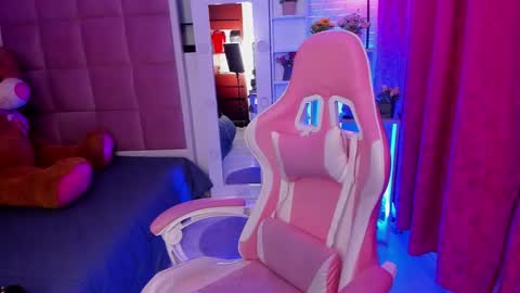 liany_taylor online show from 03.06.26