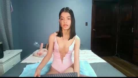 LiaOrtiz online show from 01.14.25