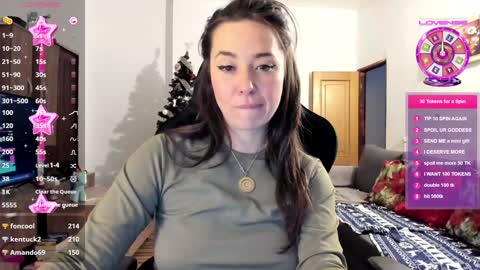 Snapshot of liaquinn chatting on 02.03.25 LiaQuinn online show from 02.03.25