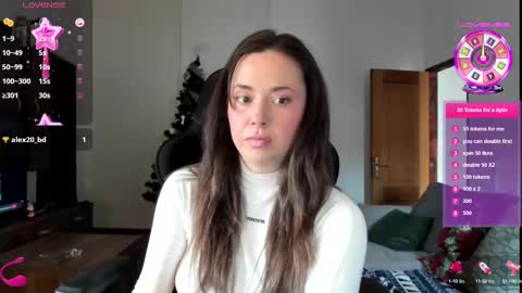 Snapshot of liaquinn chatting on 02.14.25 LiaQuinn online show from 02.14.25